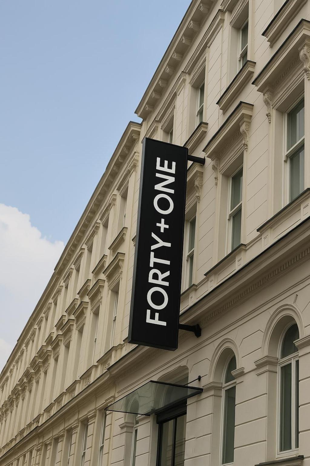 40 1 - Soft Opening Hotel *